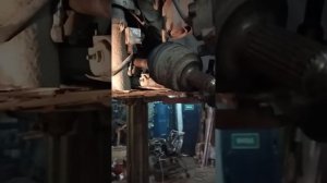 Снятие левого привода (ШРУСа) КПП Renault Megane 3