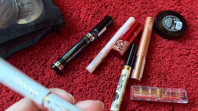 Косметика на дачу// Что в моей косметичке// Бюджетная косметика смотреть онлайн