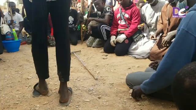 Nettoyage du district sanitaire et de la place public de thiaroye Azur, M.thierno mou S Modou Kara смотреть онлайн