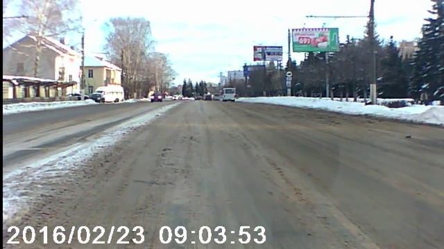 Маршрутка едет на красный в Твери смотреть онлайн