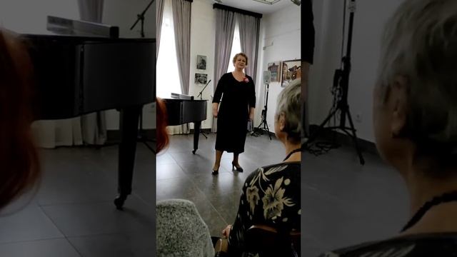 "Я помню вальса звук прелестный" В. Листов, Гульнара Мухутдинова, Евгения Королькова смотреть онлайн