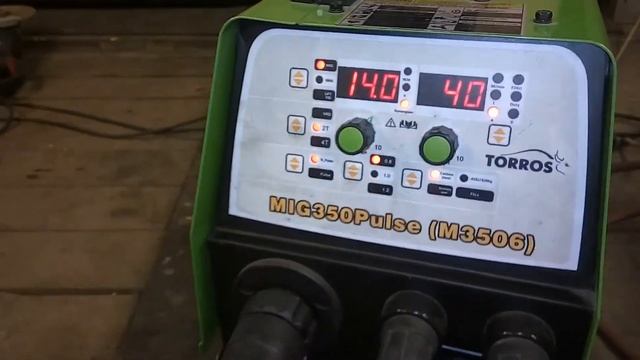 Тестирую полуавтомат Torros 350 Pulse на токе 40А смотреть онлайн