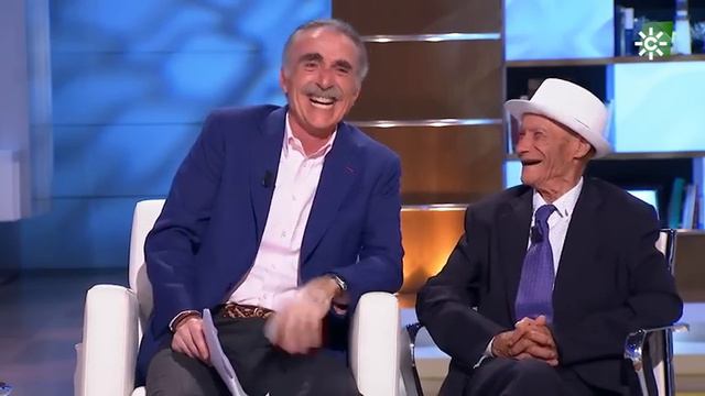 JUAN Y MEDIO LLORA DE RISA смотреть онлайн