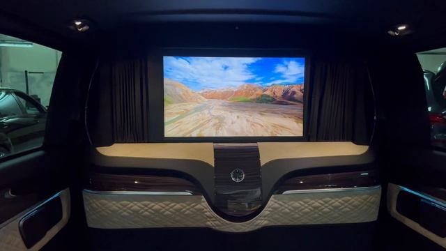 V-calss, Vito W447 - перегородка и комфортные капитанские сидения - коричнево-бежевые тона салона