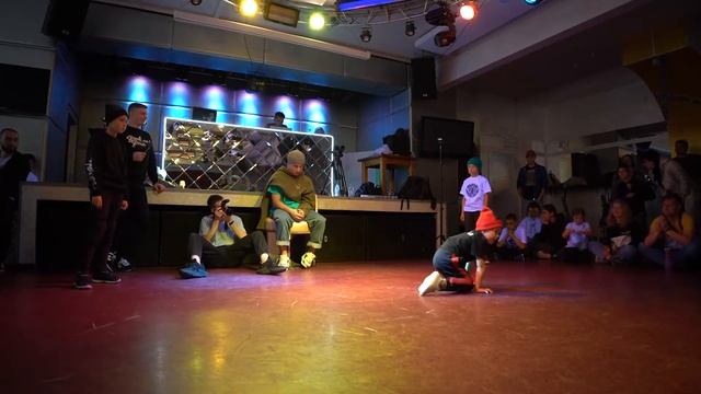 ART BATTLE 2020 | break dance 1x1 | beg | Даниил Лёха Тёмыч Максим Орлов смотреть онлайн