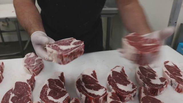 Steak vs Steak (Where to Buy Steak Online) | The Bearded Butchers смотреть онлайн
