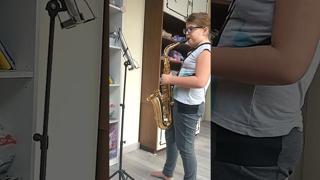 Kinga Kobosz, Alto Saxophone, Gama C-dur, pasaże program Państwowej Szkoły Muzycznej. смотреть онлайн