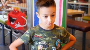 Давид НЕ ХОЧЕТ Делится! Кто ЗАБРАЛ Все Игрушки Монстры на Каникулах 3!