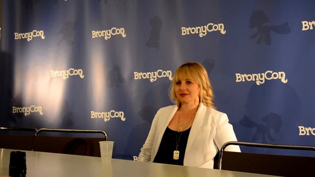 Bronycon 2014 - Andrea Libman Press Conference смотреть онлайн