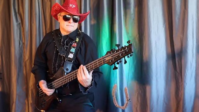 Marleaux 12 String Bass Horseshoe Boogie смотреть онлайн