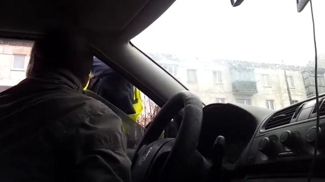 Горловский гаишник отработал смотреть онлайн