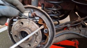 Toyota Aygo | Citroen C1 | Peugeot 107 | 2005-14 How to Adjust Brake Drum Shoes & Handbrake | Guide