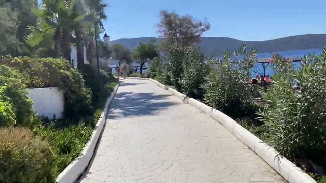 Beach holidays in the hotel Bodrum Holiday Resort & Spa смотреть онлайн