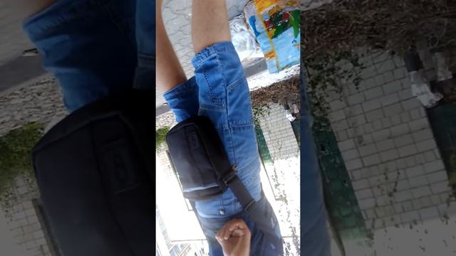 Цыганка одним ударом розбила телевизор..Жесть..) смотреть онлайн