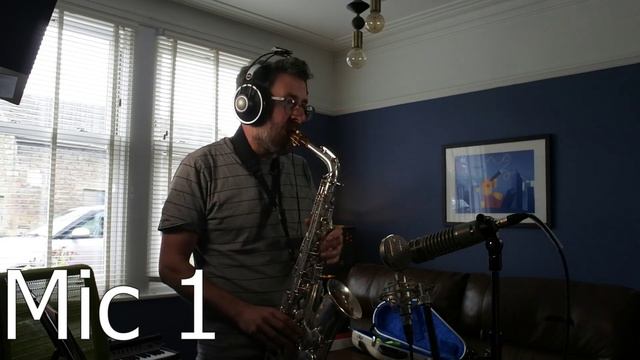 Shiny Stockings - Mic Shootout - ElectroVoice RE20 vs Golden Age Project R2 смотреть онлайн