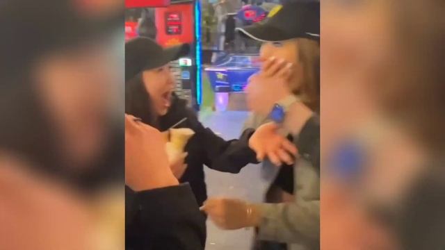 ДУБАЙ: ПУТЕШЕСТВИЕ 4GIRLS В МИР ИЗУМИТЕЛЬНОЙ РОСКОШИ смотреть онлайн