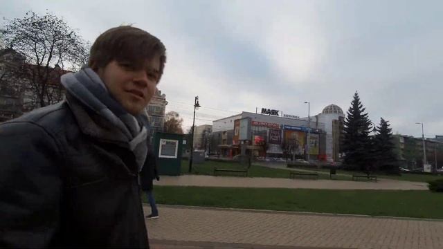ГОВОРЮ ЛЮДЯМ НЕ СМОТРЕТЬ В КАМЕРУ / #ПРАНК #PRANK смотреть онлайн