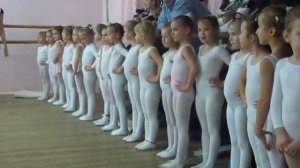 Балетная школа открытый урок 5.11.2013 часть 1