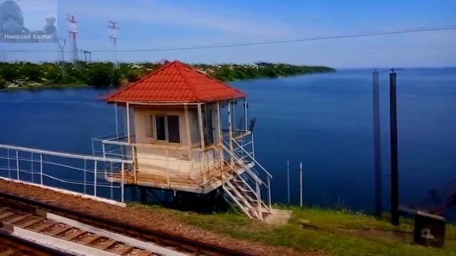 Самарский железнодорожный мост. Вид с поезда. смотреть онлайн