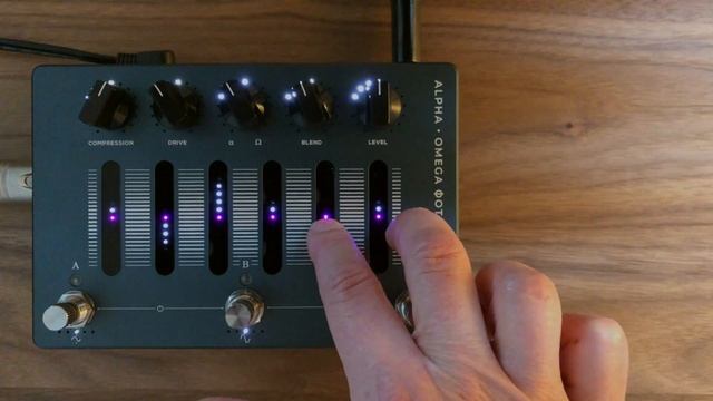 Darkglass Alpha Omega Photon - Sound Demo (no talking) смотреть онлайн