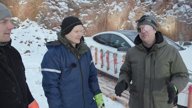 Exploding Broken Down Tesla Model S смотреть онлайн