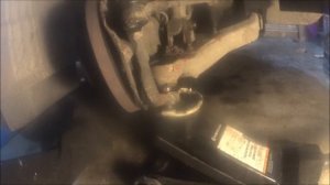 Ивеко Дейли 3. Ремонт передней подвески. Поперечная рессора.