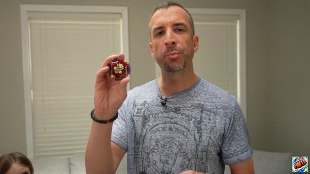 Beyblade Burst Blind Bag Pick Battles in the Interstellar Drop Battle Set - 2 Level Battle Stadium! смотреть онлайн