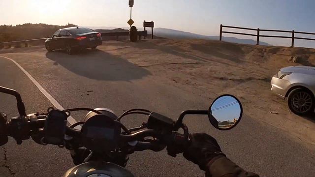 Mulholland Drive - MOTORCYCLE POV (helmet cam) смотреть онлайн