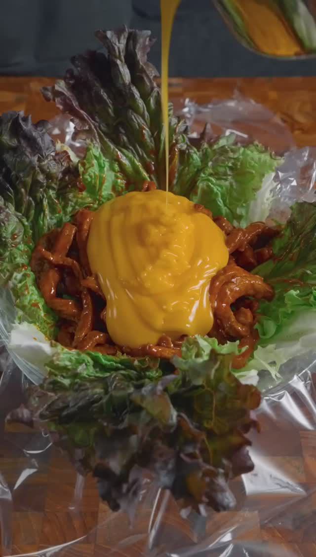 УДИВИТЕЛЬНЫЙ БУРГЕР | АСМР кулинария и еда смотреть онлайн