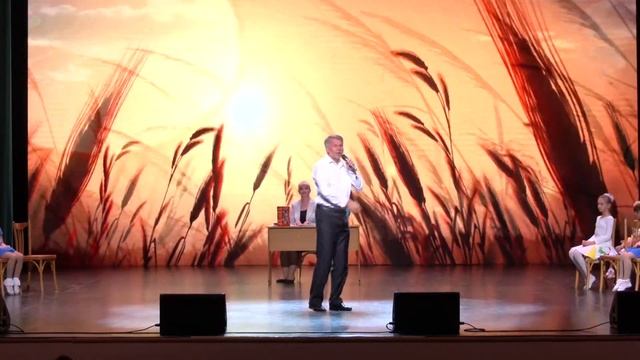 На сцену ГДК «Полесская зорачка» вернулась со своим социальным проектом «Семья – это жизнь моя!» смотреть онлайн