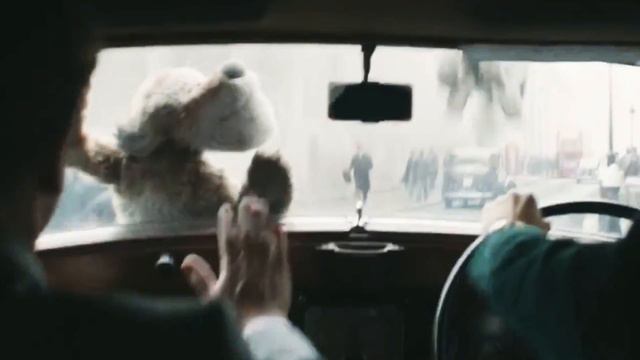 Review: Christopher Robin. Un Reencuentro Inolvidable, dirigida por Marc Forster смотреть онлайн