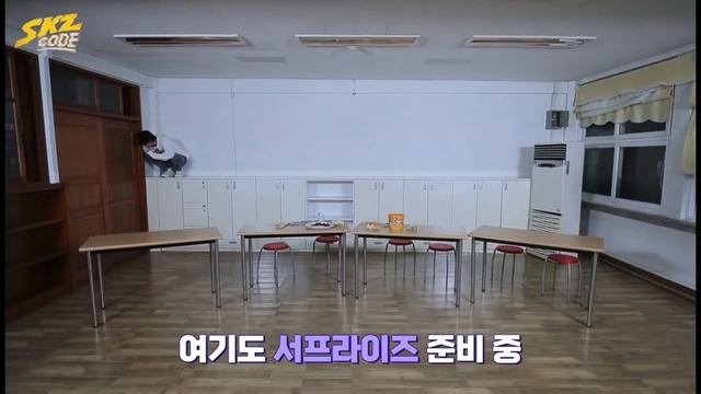 hwang hyunjin soft/cute clips смотреть онлайн