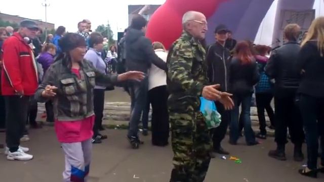 Дед зажигает на День молодежи!Инта 2012г. смотреть онлайн