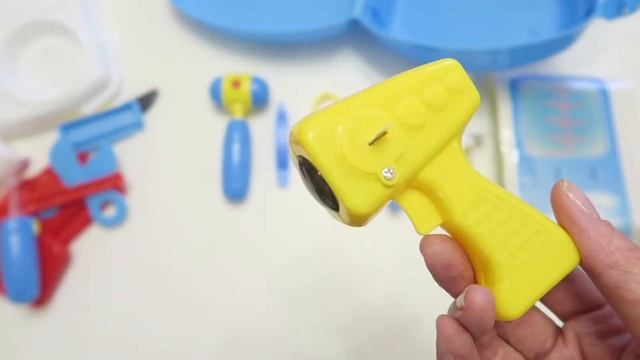 Обзор на игровой набор в чемоданчике Demi Star Я доктор смотреть онлайн