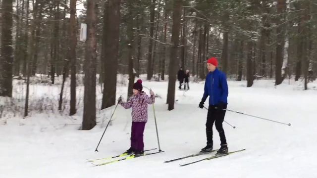 Влог!!! Поездка в Красный бор!!! Катаюсь на лыжах!!! смотреть онлайн
