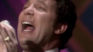 Дочь родилась у шарманщика доброго Карла! Tom Jones  Delilah  on The Ed Sullivan Show