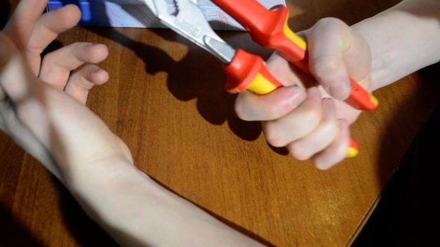 ОНЛАЙН ТРЕЙД.РУ Клещи переставные-гаечный ключ Knipex KN-8606250, VDE, 52 мм (2"), L-250 мм, 244783 смотреть онлайн