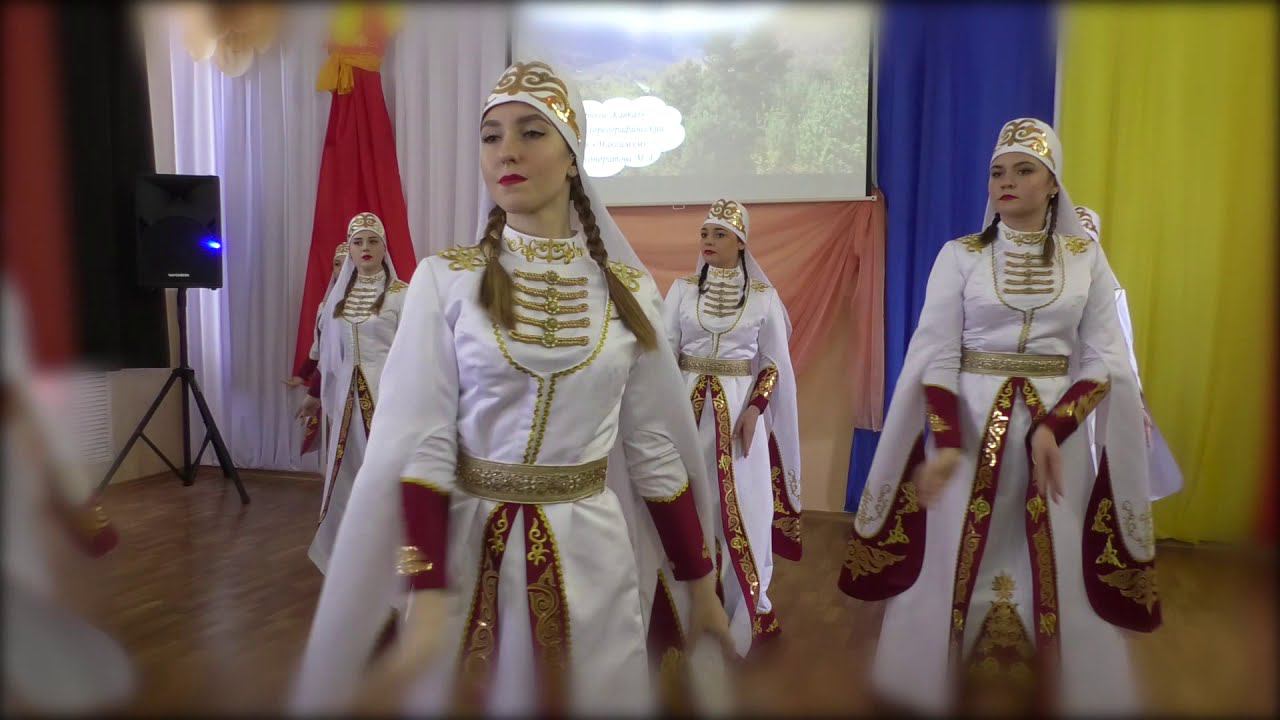 Фестиваль культур «Национальные мотивы»