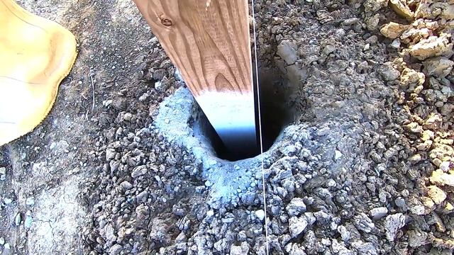 How to set a fence post in concrete смотреть онлайн