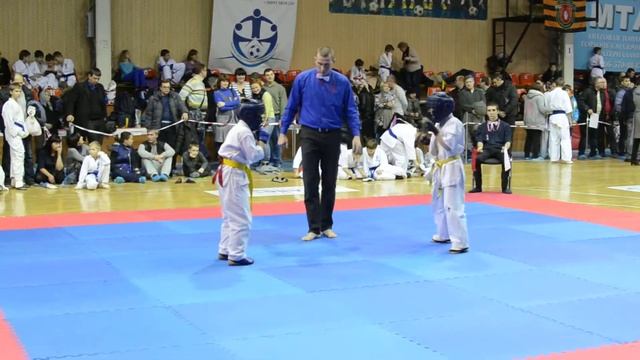 Донецк 12.12.2015 финал Андрей Красный Луч(сиро)- смотреть онлайн