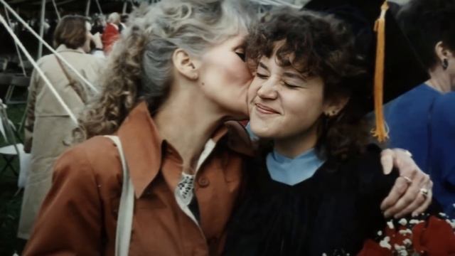Девушка исчезла прямо из магазина. 25 лет спустя все узнали жуткую правду смотреть онлайн