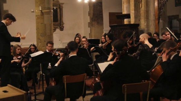 Mozart - Symphony No.  40 + Beethoven Egmont Overture