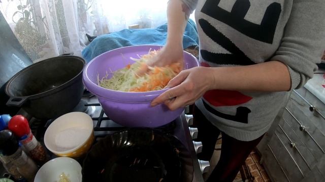 Тушёная капуста с окорочком смотреть онлайн