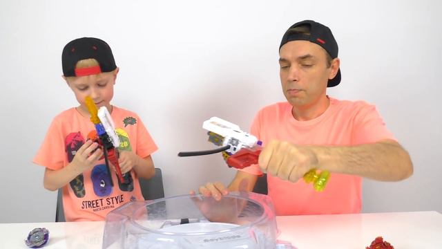 Beyblade Burst. Супер Челлендж Бейблэйд Берст. Алеша против Папы. Красим волосы проигравшему смотреть онлайн