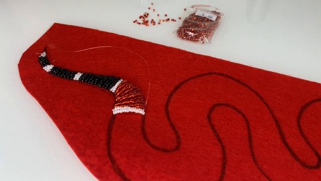 Змея GUCCI из бисера | декоративная змея смотреть онлайн