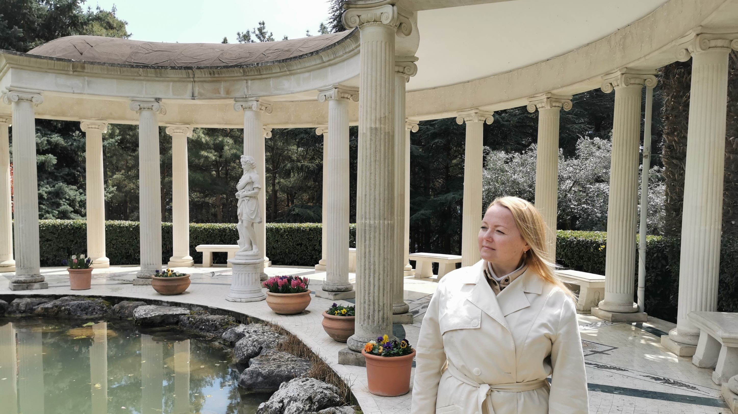 Весна в античном саду. Оливковая роща в парке «Айвазовское». Крым смотреть онлайн