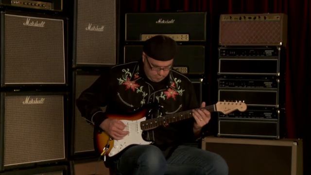 Fender Custom Shop 1960 Stratocaster NOS • SN: R62308 смотреть онлайн