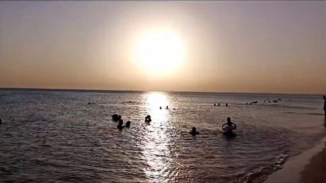 Пляж в г. Саки, Республика Крым смотреть онлайн