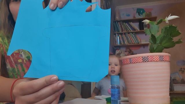 Аппликация с элементами рисования "Цветущий декабрист" смотреть онлайн