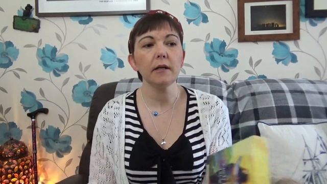 My tarot and oracle card collection 2019 [CC] смотреть онлайн